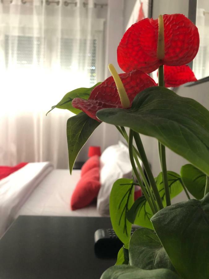 Niriides Rooms Nea Kallikrateia Eksteriør billede